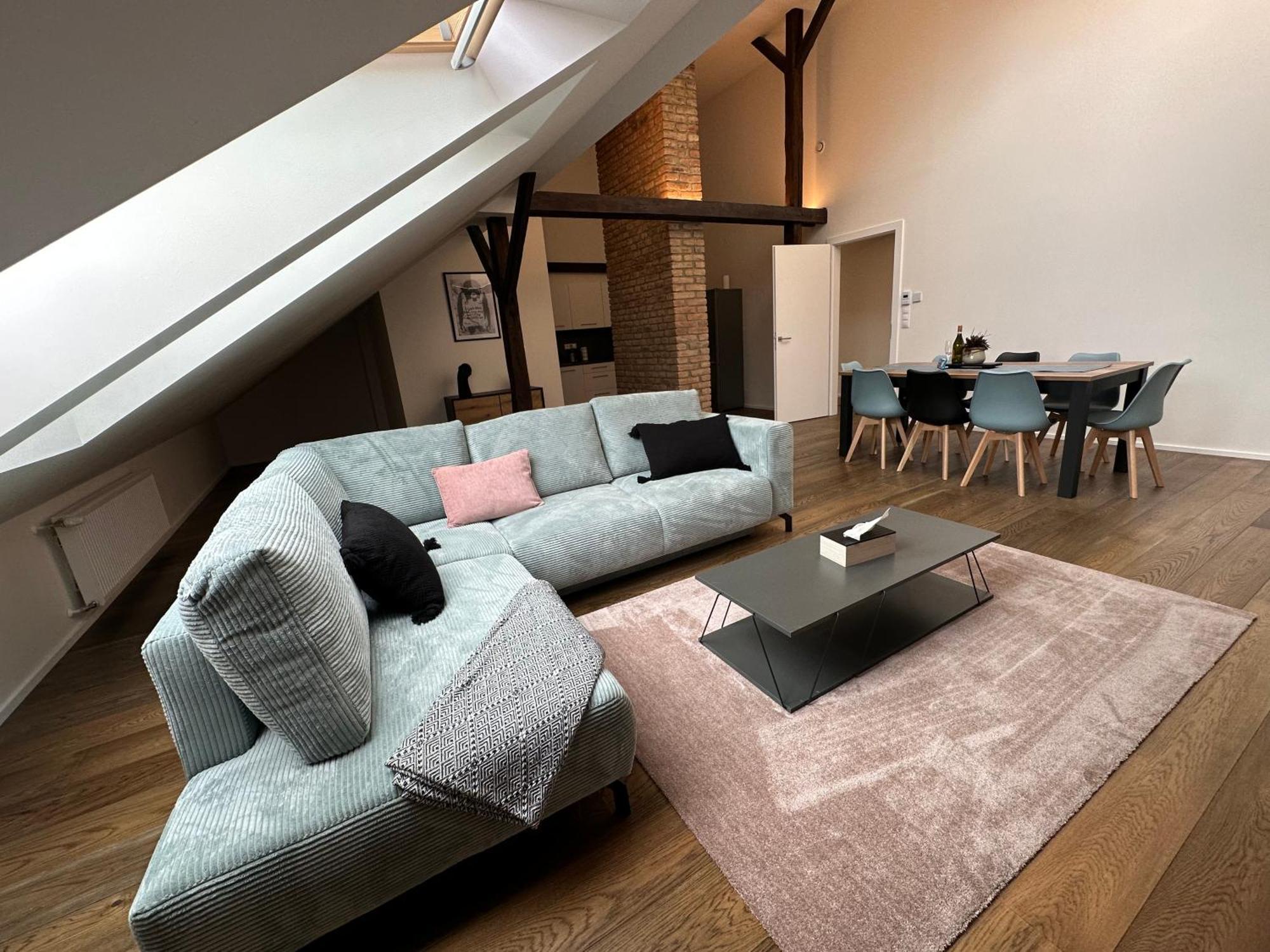 Loft Apartments Praga Esterno foto