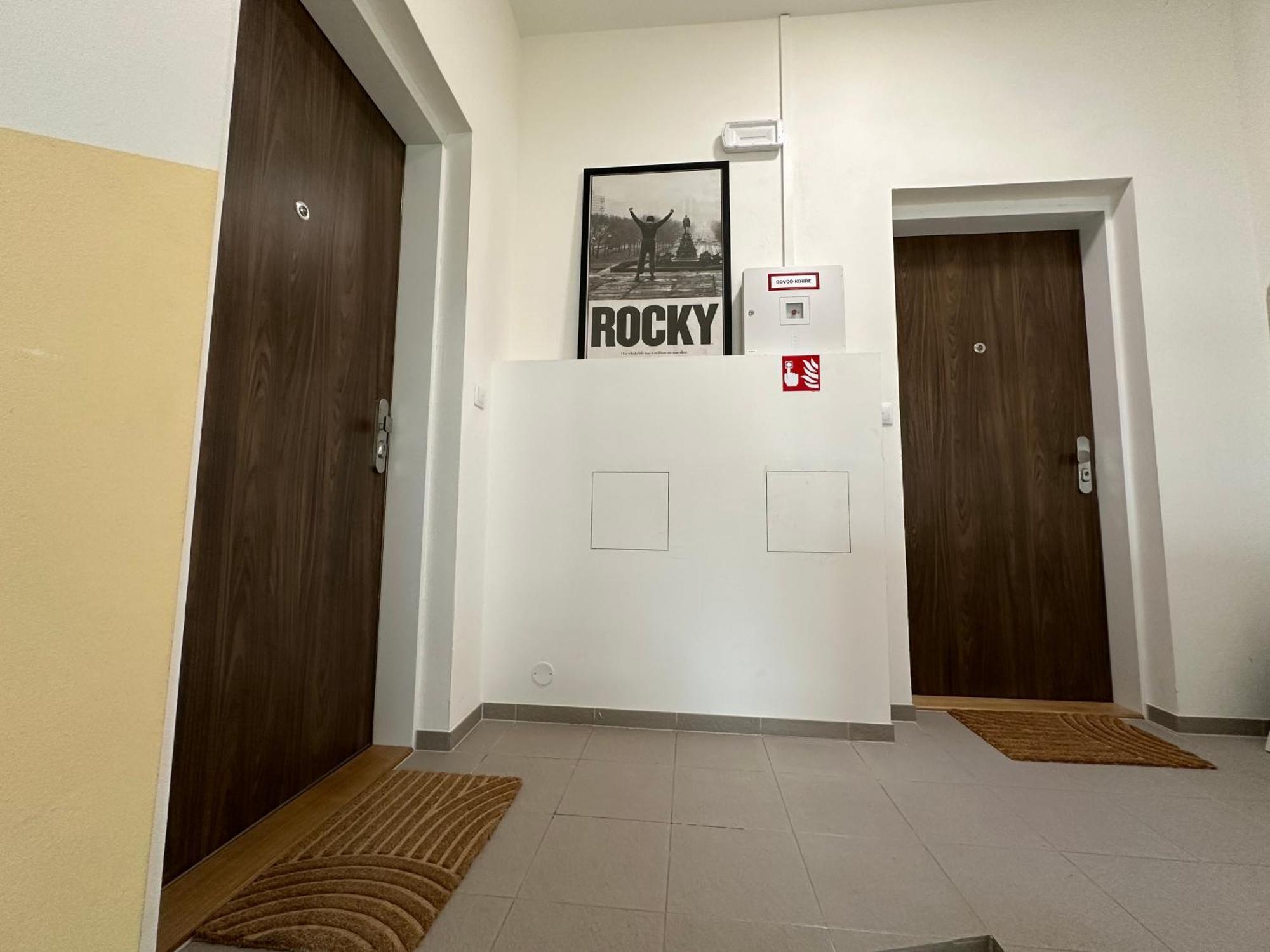 Loft Apartments Praga Esterno foto